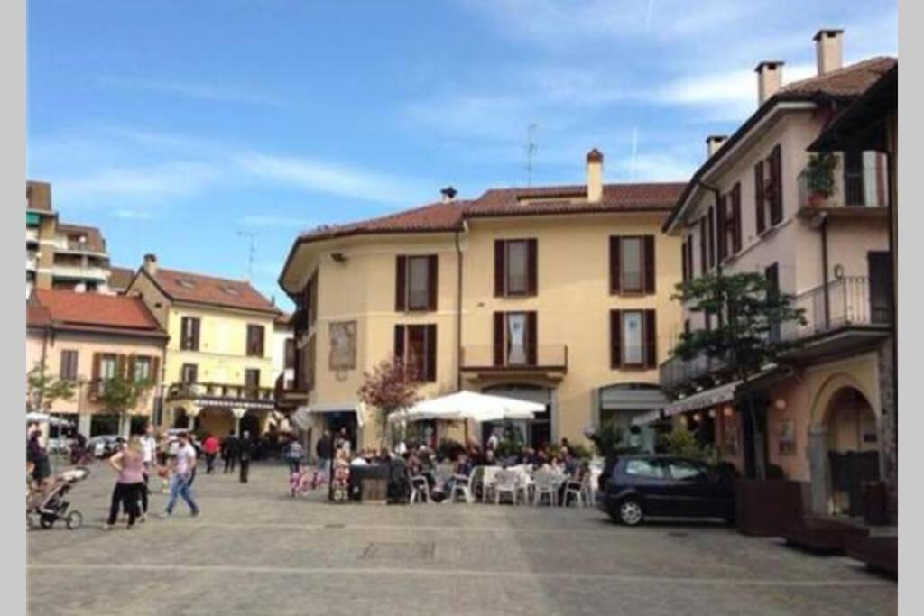 L'Attico Del Lago Sesto Calende Exterior photo