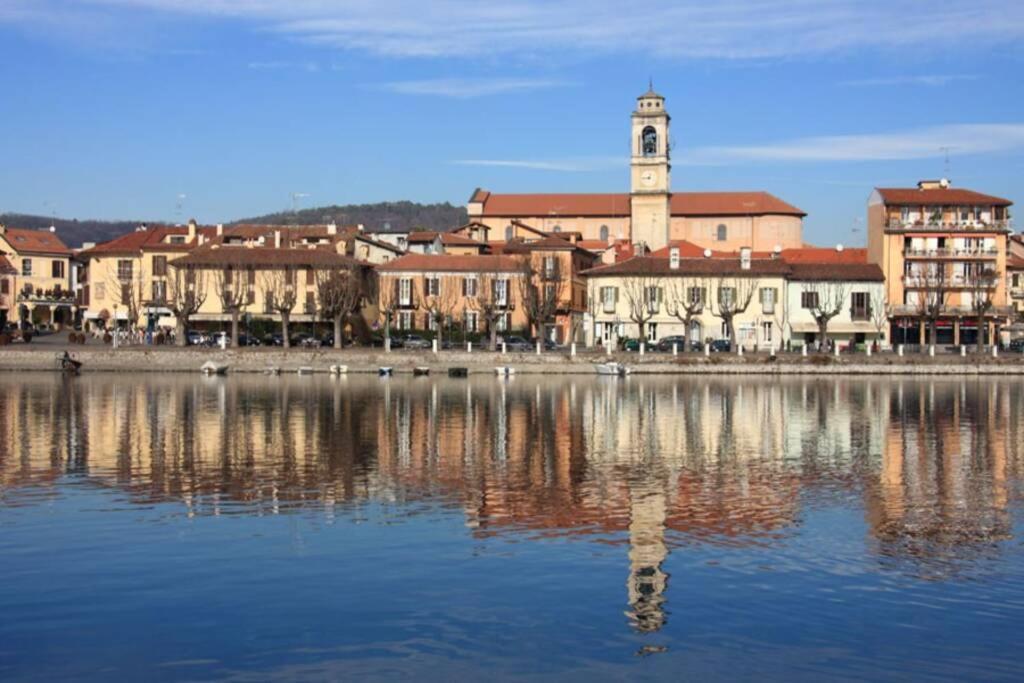 L'Attico Del Lago Sesto Calende Exterior photo